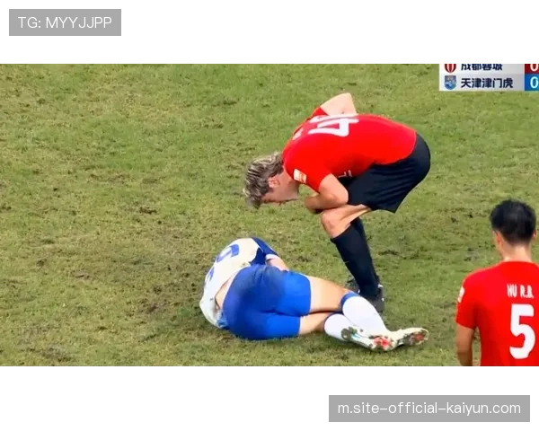 跑动距离落后对手8公里 蓉城体能分配暴露出问题 跑动距离落后对手8公里 蓉城体能分配暴露出问题